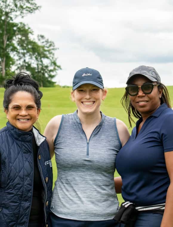 female golfers group photo