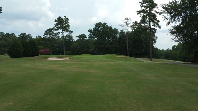 Pine Oaks Golf Club